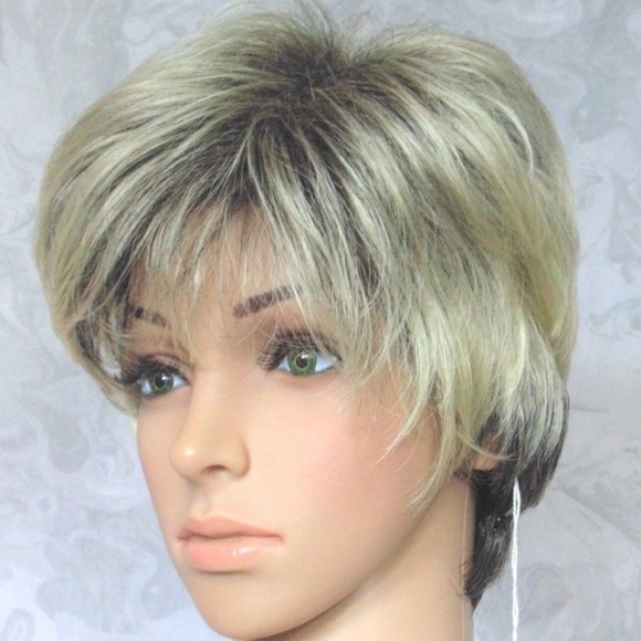 Short Dark Brown Blonde High Heat Resistant Wig